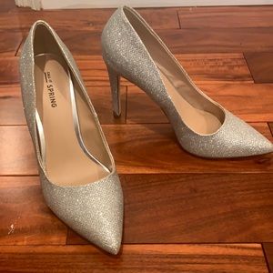 Silver sparkly pumps